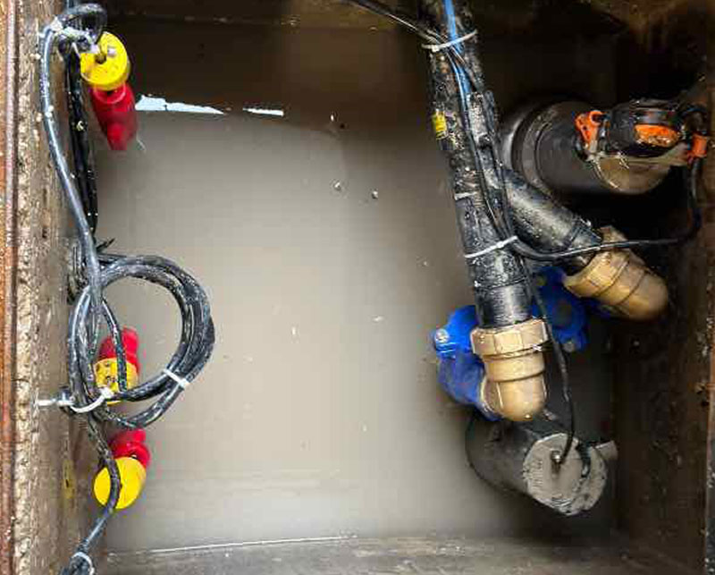 Pozzetto con pompe sommerse per acque nere - Residence Condominio Trento